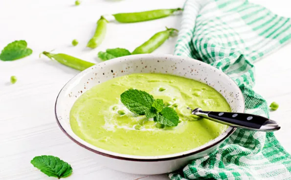 CRÉMEUX DE PETITS POIS À LA MENTHE