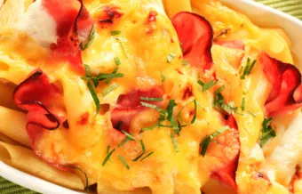 GRATIN DE PENNE JAMBON VACHE QUI RIT
