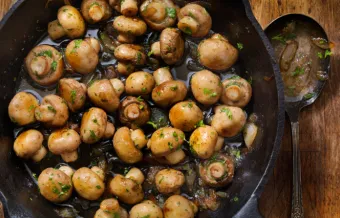 SETAS AL AJILLO (CHAMPIGNONS À L’AIL)