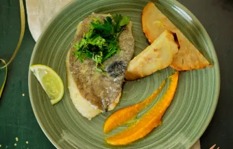 FILETS DE SAINT PIERRE CONDIMENT PATATE DOUCE GINGEMBRE