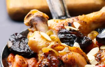 POULET PRUNEAUX