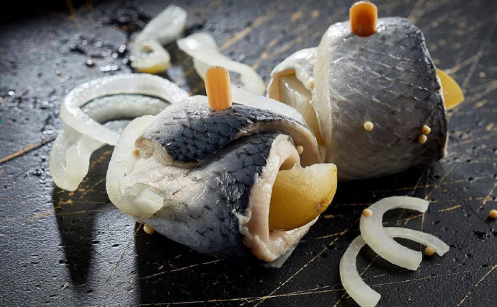 ROLLMOPS À LA POMME ET AU CHOU ROUGE