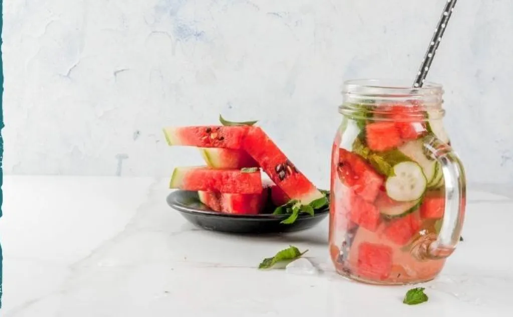 EAU AROMATISÉE PASTÈQUE CONCOMBRE MENTHE